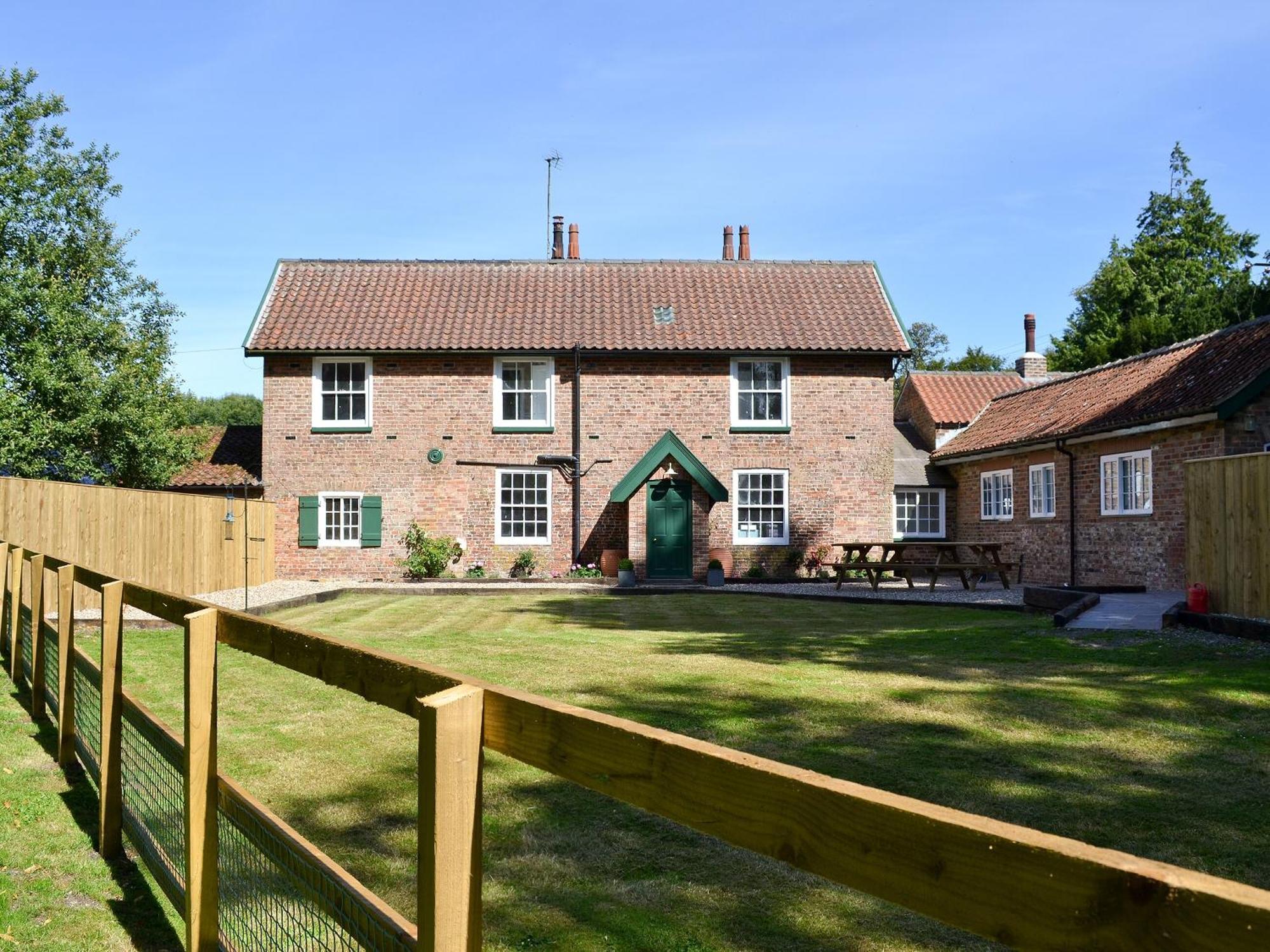 The Garden Cottage Rudston Екстериор снимка